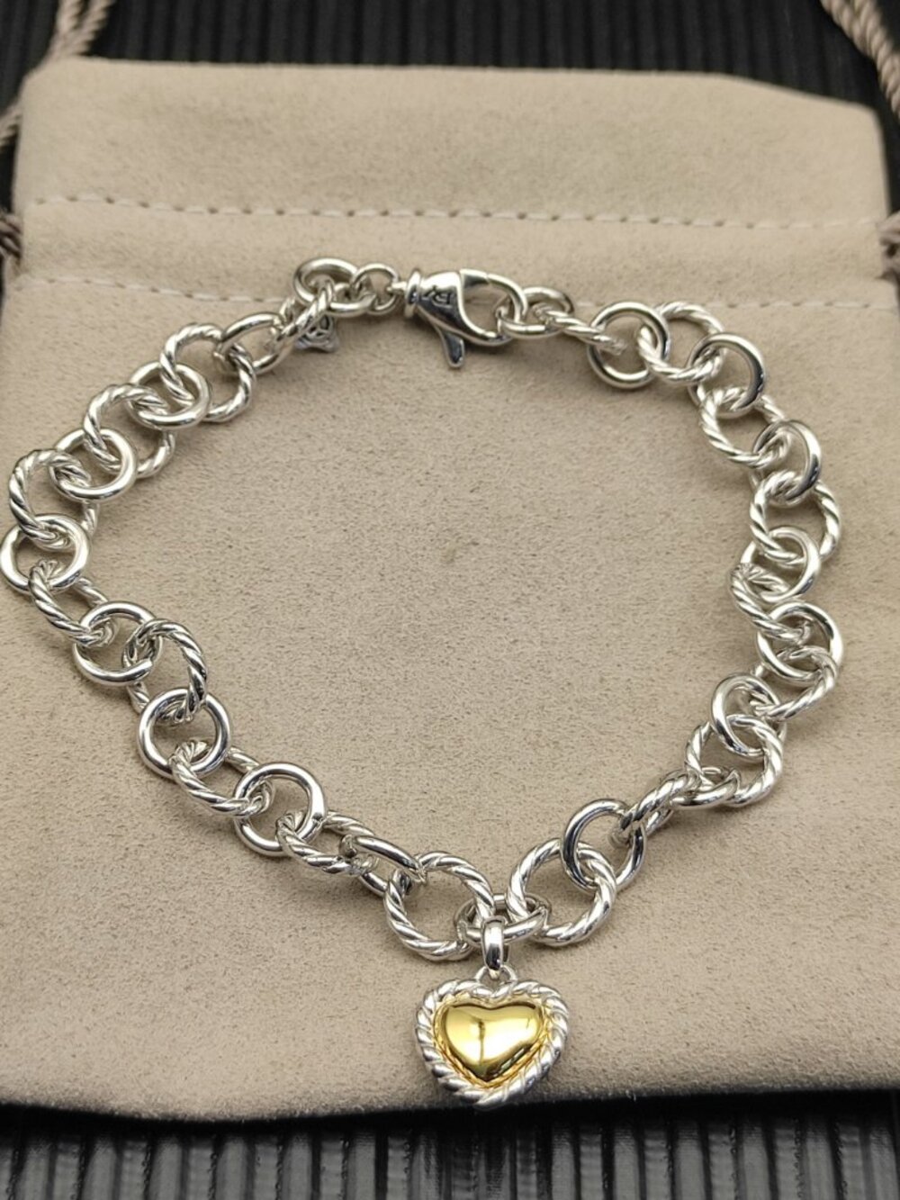 💯💯💯David Yurman Heart-Shaped Button Bracelet - Picture 3 of 5